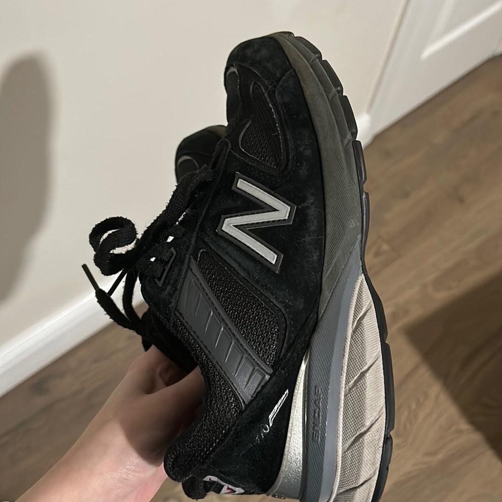 Black womens new balance 990, size 8 women’s, wide